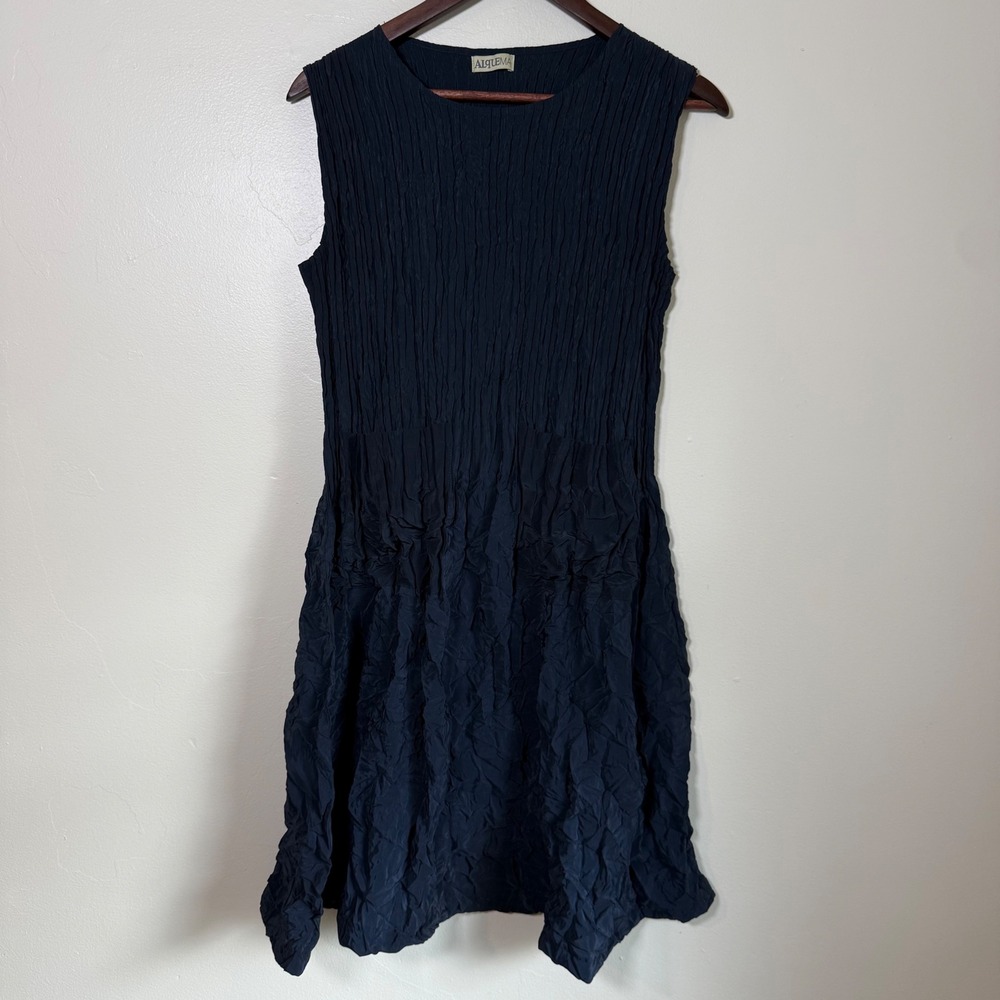 Alquema Crinkle Pleated Sleeveless Pocket Shift Dress Size 1 Navy Blue